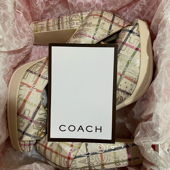 Coach heels - Picture 3 of 6